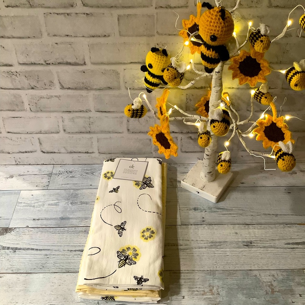 Deborah Connolly Set of 3 Bee Print Kitchen Towels